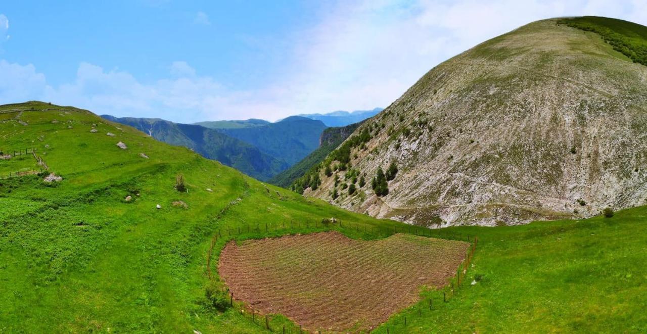 Bobica Konak - Lukomir Gornji Lukomir Exterior foto